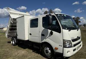 Hino 300 816 Series 2 Automatic Wide Cab 4x2 Crewcab PTO Tipper Truck. Ex Regional Council.