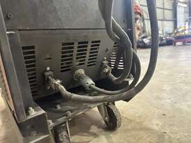 Lincoln Electric Mig Welder - picture0' - Click to enlarge