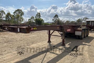 2017 Barker Heavy Duty Tri Axle Tri Axle Skel A Trailer