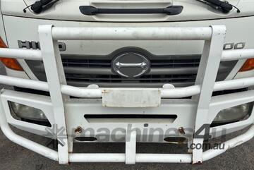 Hino 2008   FG 500 Sweeper