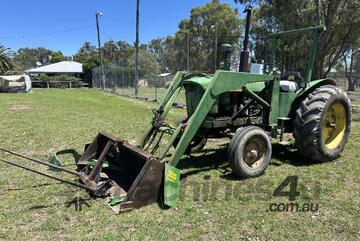 John Deere   Tractor