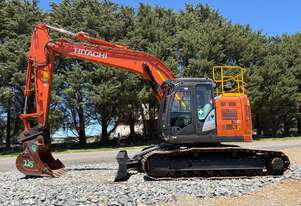 Hitachi 2020   Zx225uslc-5B