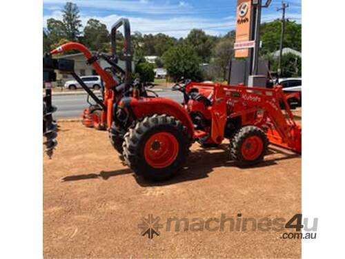 Kubota L3800HD Tractor with Rear Post hole digger