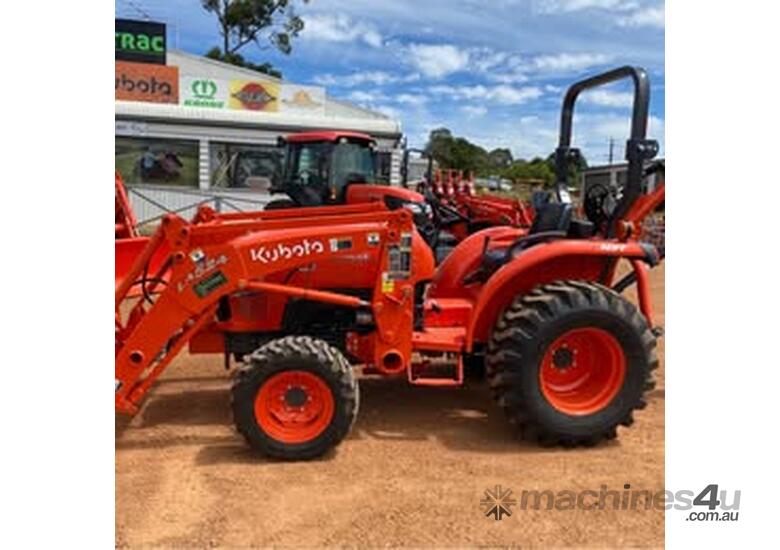 Kubota L3800HD Tractor with Rear Post hole digger