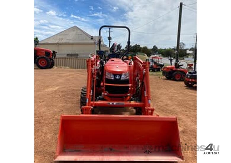 Kubota L3800HD Tractor with Rear Post hole digger
