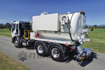 Litevac 6x4 Liquid Waste Trucks