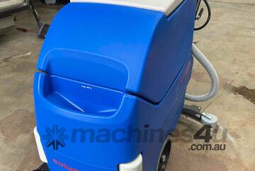 Columbus Floor Scrubber Traction RA43BM40