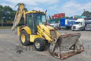 New Holland   LB110
