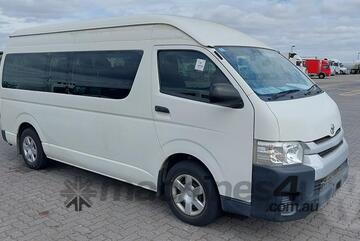 Toyota   Commuter 200 Series