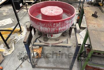 Vibrating Polisher 415V