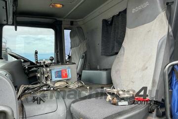 2008 Scania P380 Front Loading Garbage Compactor