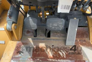 Caterpillar   DP25 Forklift