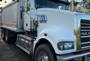 2010 Mack Trident Alloy Tipper Truck, E.M.U.S TS939