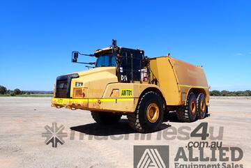 2019 CATERPILLAR 740GC ARTICULATED WATER TRUCK