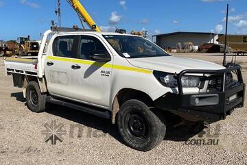 Toyota   Hilux GUN126R Facelift