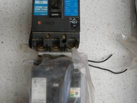Circuit Breaker 100A 3P - picture0' - Click to enlarge