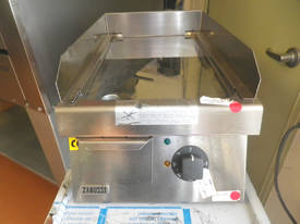 Zanussi 330mm Electric Fry Top - picture0' - Click to enlarge