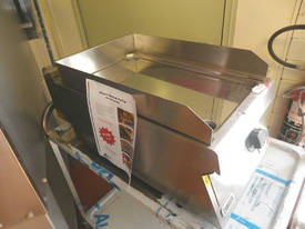 Zanussi 330mm Electric Fry Top - picture1' - Click to enlarge
