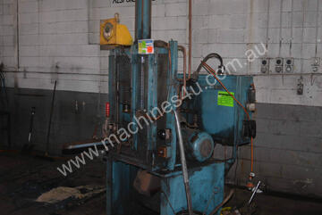 DUAL COLUMN SINGLE RAM 700mm STROKE 100mm Bore