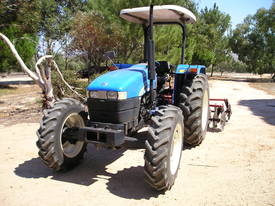 NEW HOLLAND TT75 - picture0' - Click to enlarge