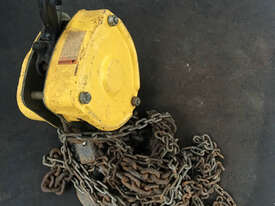 Chain Hoist 2 ton x 3 meter drop lifting 2000kg Block and Tackle Tuffy - picture2' - Click to enlarge