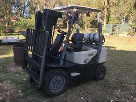 Forklift - Crown cg25e only 4000 hrs - picture0' - Click to enlarge