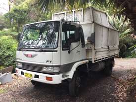 4X4 Tipper/diff lock option  Hino Kestrel Low kms - picture0' - Click to enlarge