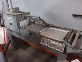 beseler shrink wrapping system machine - picture0' - Click to enlarge