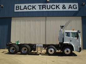 Iveco Acco 2350G Cab chassis Truck - picture2' - Click to enlarge