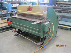 Kleen 1300 x 6mm Hydraulic Swing Beam Guillotine - picture1' - Click to enlarge