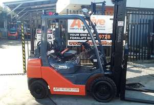 ACTIVE FORKLIFTS - TOYOTA 8FG25 FORKLIFT 2013 MODEL LOW HRS 4.5m Lift *EOFY* Sale