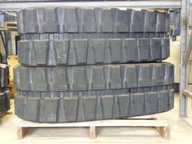 Hyundai R15-28,R35,R55,R75 Excavator Rubber Tracks - picture0' - Click to enlarge