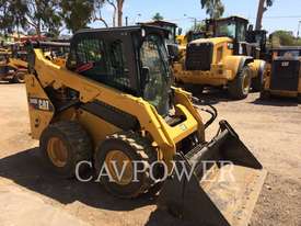 CATERPILLAR 242D Skid Steer Loaders - picture0' - Click to enlarge