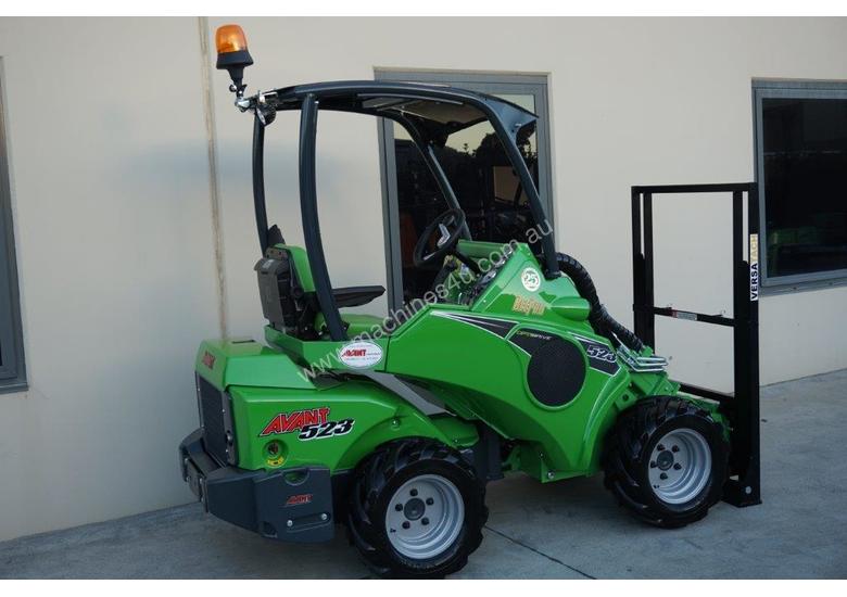 caption Avant 523 Beekeeper Wheel Loader