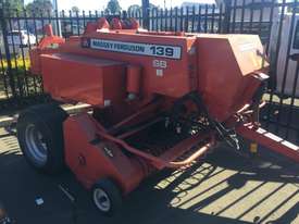 Massey Ferguson 139 Square Baler Hay/Forage Equip - picture0' - Click to enlarge