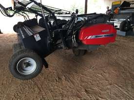 Massey Ferguson MF4200  Header Front Harvester/Header - picture1' - Click to enlarge