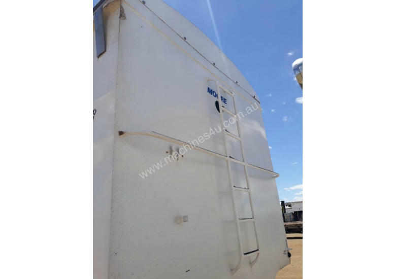 caption Moore R/T Combination Tipper Trailer