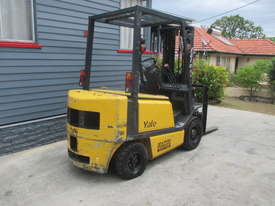 Yale 2 ton Container Mast, Petrol Used Forklift - picture2' - Click to enlarge