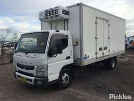 2011 Mitsubishi Canter - picture2' - Click to enlarge