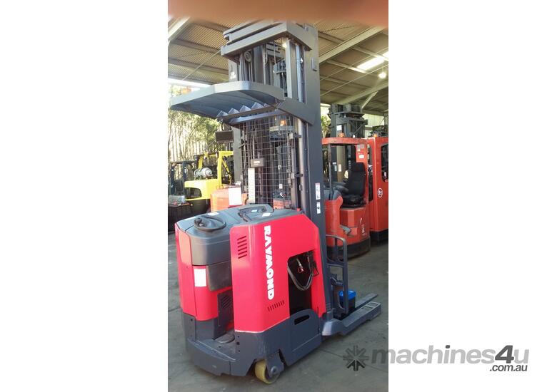Used raymond DR32TT Reach Trucks in Fairfield, NSW