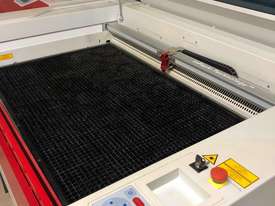 Trotec Speedy 400 Laser Cutting/Engraving Machine - picture2' - Click to enlarge