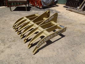 Rake Suit 20 Tonner NEW SEC - picture2' - Click to enlarge