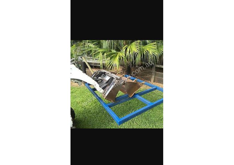 New 2019 Dingo Australia Dingo bobcat spreader bar Skid Steer Smudge