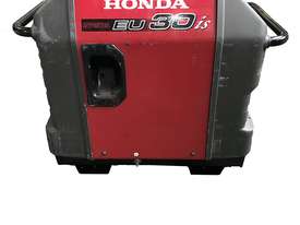 Honda Generator EU 30is Inverter Petrol 220 Volt Power Supply - picture0' - Click to enlarge