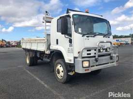 2010 Isuzu FTS 800 - picture0' - Click to enlarge