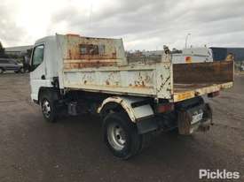 2010 Mitsubishi Fuso Canter 7/800 - picture2' - Click to enlarge