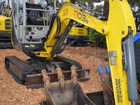 Used 2010 Wacker Neuson 1703 1.7T Excavator - picture2' - Click to enlarge