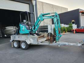Kobelco 2.5t excavator - picture0' - Click to enlarge