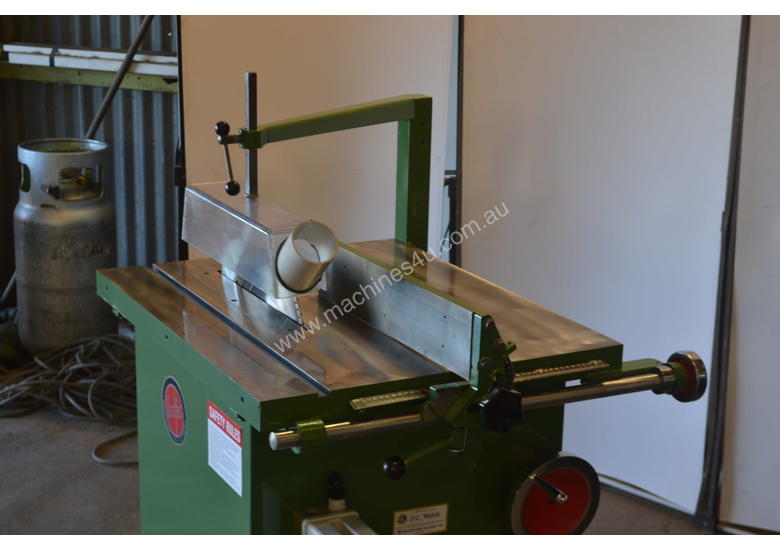 caption Woodfast 300mm Rip Saw