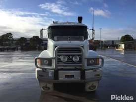 2001 Mack CH Value Liner - picture1' - Click to enlarge